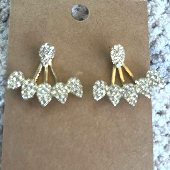 NWT: Beautiful Gold and Crystal Earrings - Picture 2 of 3